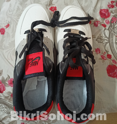 Sneakers 43 size